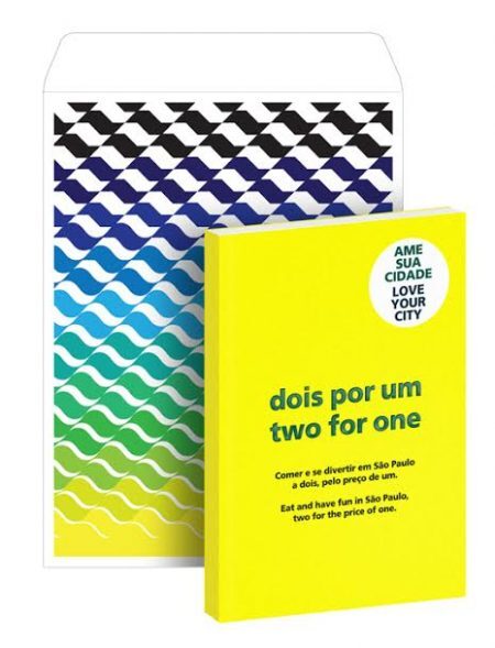 Em sua edição bilíngue, guia tem depoimentos de especialistas em futebol sobre copas passadas