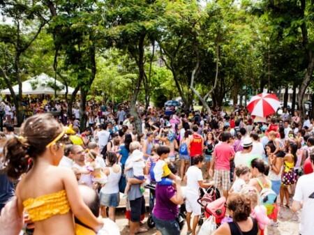 Crianças são bem-vindas no bloco Spantinha, na Lagoa