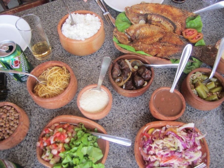 Um dos pratos bem-servidos do restaurante Sabor do Sertão
