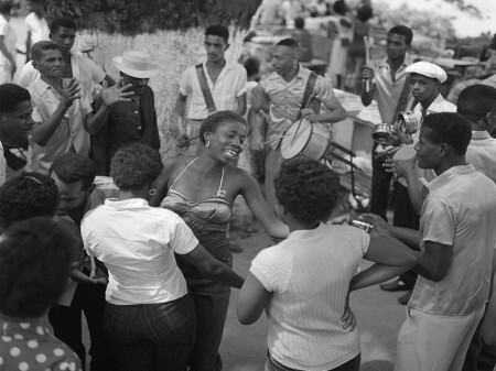 Os blocos eram eram reuniões de vizinhos, amigos de bairros e conhecidos para pular Carnaval