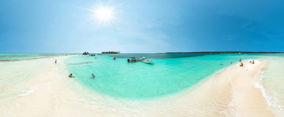 O Cayo Acuario (Recife Aquário), também conhecido como Rose Cay, é um dos recifes mais visitados da Ilha de San Andrés