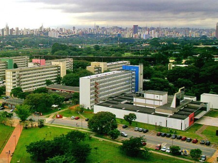 O Giro Cultural promove passeio gratuito pela USP com visitas monitoradas na Cidade Universitária