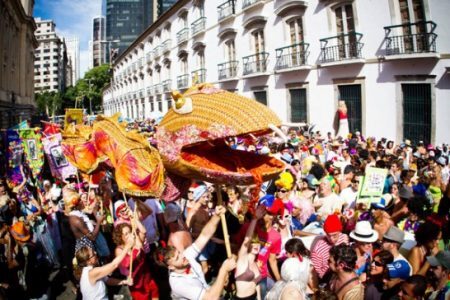 Cordão do Boitatá se apresenta no Bar Pirajá