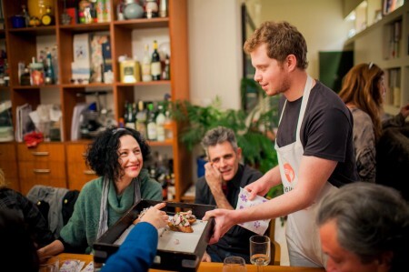 Site promove a experiência de comer na casa de um chef