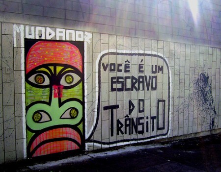 Graffiti do artista urbano Mundano