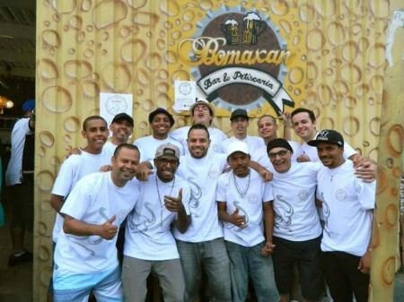 Comunidade do Samba da Ema faz show aos domingos