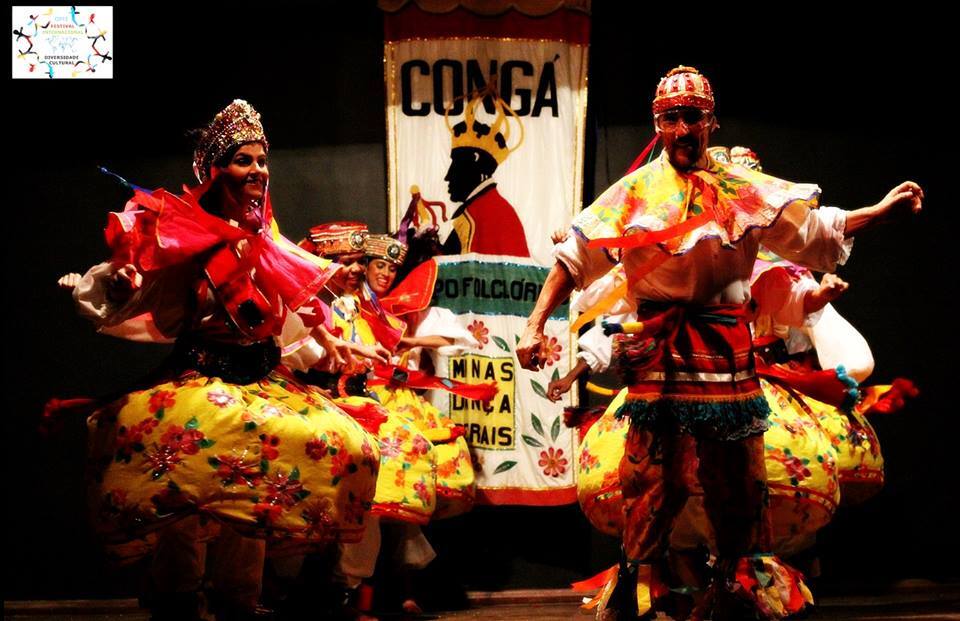 Grupo Congá seleciona dançarinos e músicos