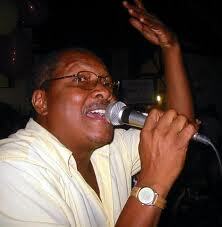 Adilson é um dos compsitores de “Conselho”