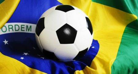 Assista aos jogos da Copa do Mundo ao som do samba do Traço de União