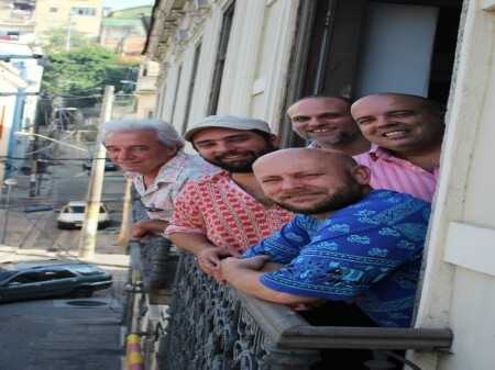 Os organizadores na varanda da Casa Porto