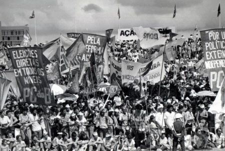 Quem for contratado pelo programa contribuirá para a pesquisa da Comissão Nacional da Verdade, que investiga violações de direitos humanos cometidas durante a Ditadura Militar brasileira.