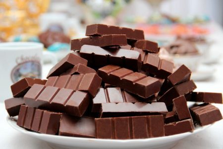 Chocolate favorece os sintomas de azia