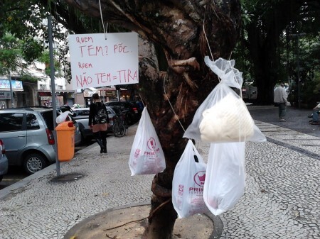 Ação aconteceu no Largo do Machado