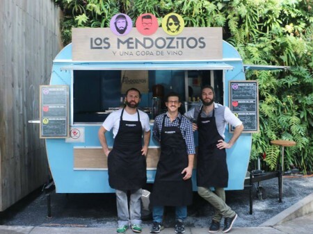 O trailer de vinho argentino Los Mendozitos marca presença no Evento Gastronômico do Bem no Dia dos Pais