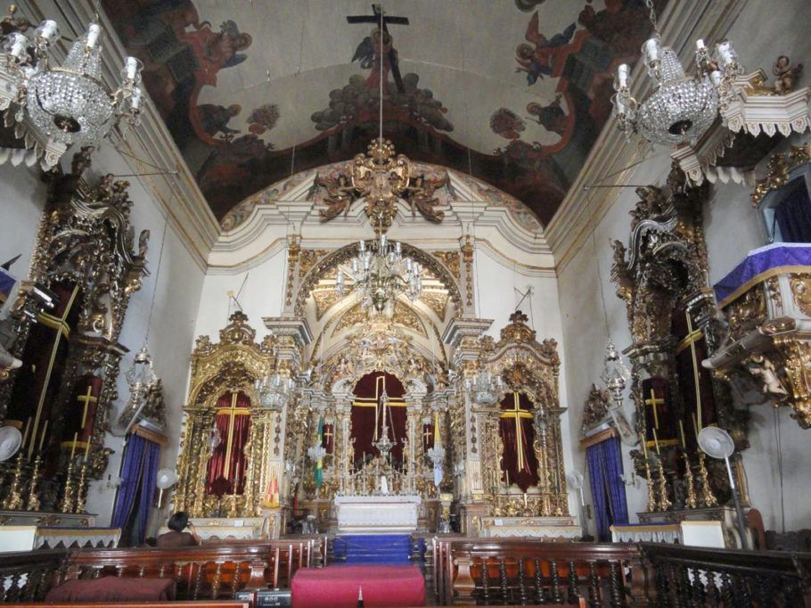 Detalhe da nave e da capela-mor da Matriz de Nossa Senhora do Pilar, em São João del Rei