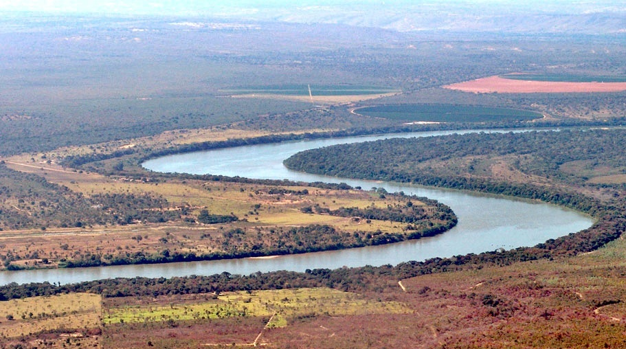 Nascente do rio São Francisco seca em Minas Gerais