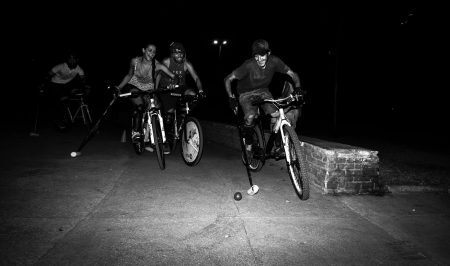 Bike Polo BH: em busca da quadra perfeita