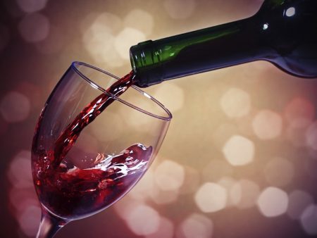 Preço do vinho pode mudar o entendimento do cérebro