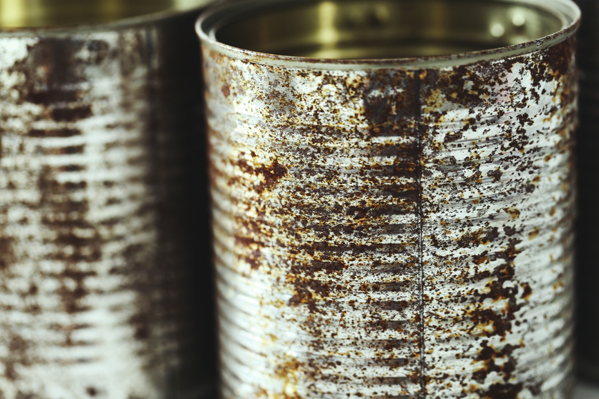 Paulistano reinventou a utilidade de latas de metal