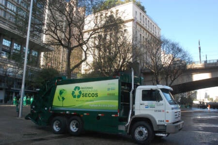 Os moradores dos locais sem coleta ficarão livres da multa