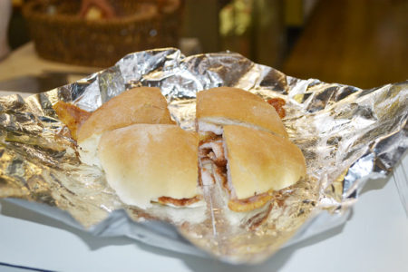 O famoso sanduíche peameal bacon