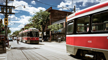 Os charmosos bondinhos elétricos (streetcars) de Toronto