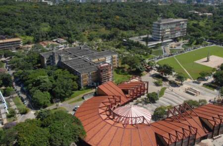 As aulas são voltadas para quem trabalha na área da saúde.