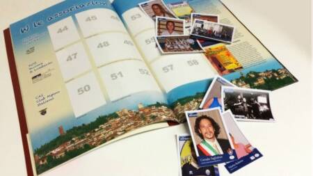 Figurinhas têm retratos individuais e coletivos