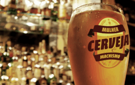 Documentário quer discutir o machismo e o sexismo presentes nas propagandas de cerveja