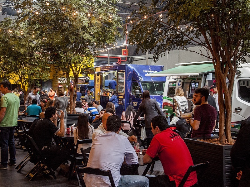 Galpão Gastronômico reúne trucks tradicionais na Vila Leopoldina