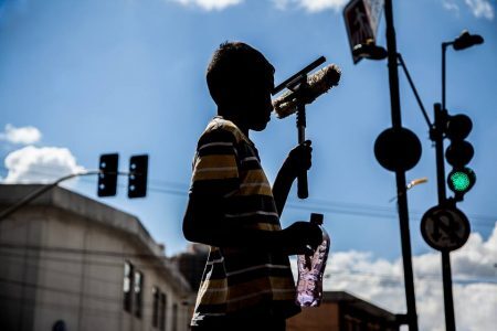 A foto faz parte da série “Adolescentes Invisíveis”, produzida pela página “SP Invisível”