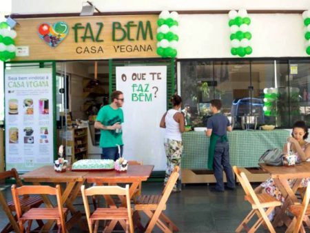 Restaurante vegano Faz Bem sedia ações da campanha VegDia Feliz