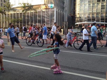 Queremos a Paulista aberta para pedestres, bikes, skates, patins…