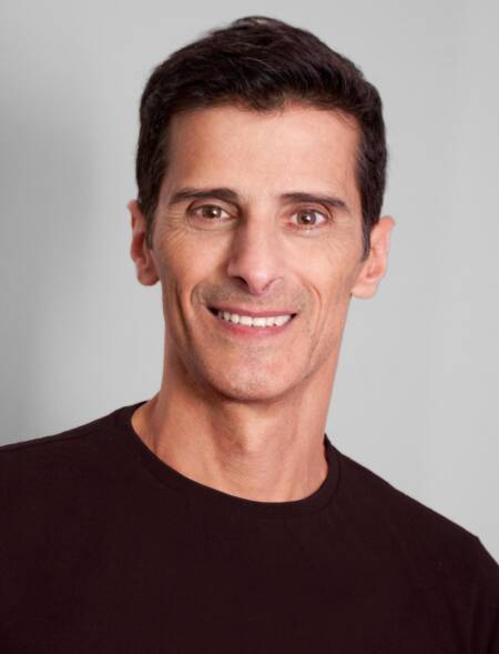 Alonso Barros ministra oficina de teatro