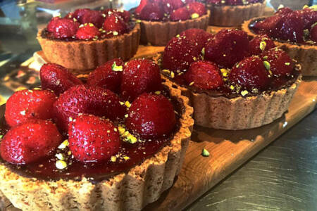 Minitorta de morango da australiana Pâtissez. Estratégia de marketing apostou na viralização de fotos dos produtos