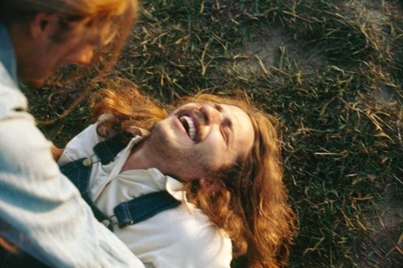 Casal se conheceu durante efeitos de alucinógenos