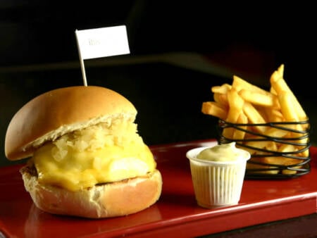 Burger Fest serve diversos lanches gourmet