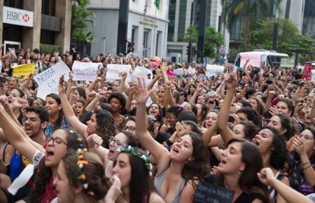 Manifestação ocorrida em São Paulo contra projeto de lei apresentado pelo deputado Eduardo Cunha (PMDB -RJ)