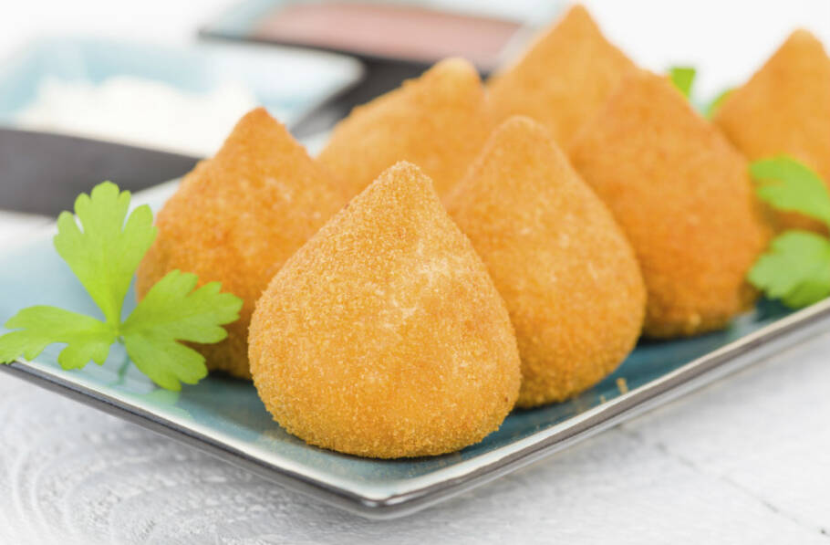 Curso “Festival de Coxinha” vai ensinar como fazer o salgado preferido dos brasileiros