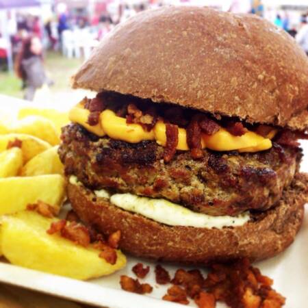 Eat Burger participa do Batel Food Truck