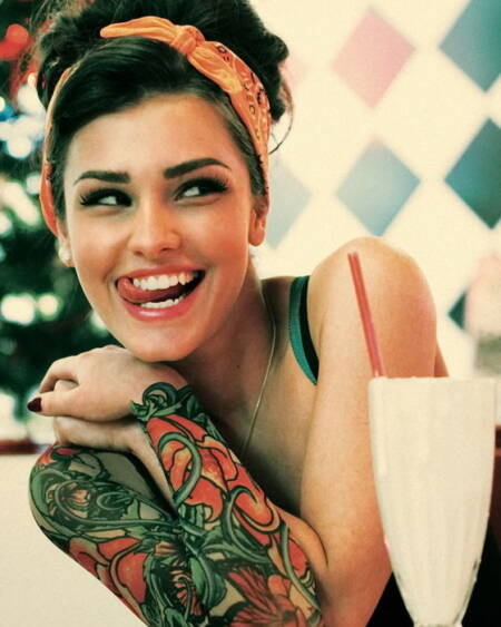 Superela elenca motivos para admirar (ou ser) uma mulher tatuada