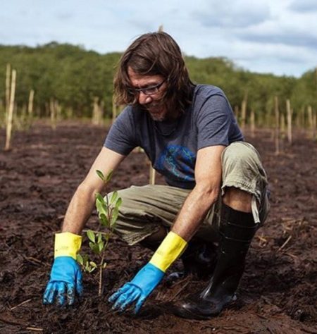 Artista participa de inúmeros projetos socioambientais em diversas regiões do país