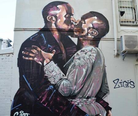 Mural foi realizado na parede de um restaurante da cidade australiana