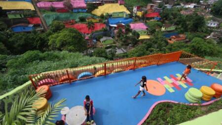 Projeto consiste na requalificação e implantação de áreas de lazer e paisagismo em pontos de risco do Recife