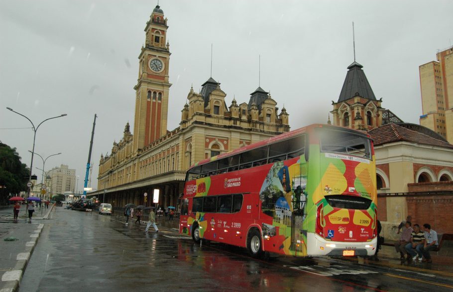 O ônibus passa por vários pontos turísticos da capial. Luiz Guadagnoli/SECOM