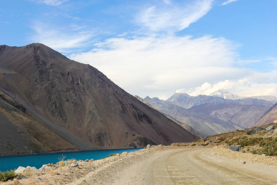 Estrada para o Embalse El Yeso