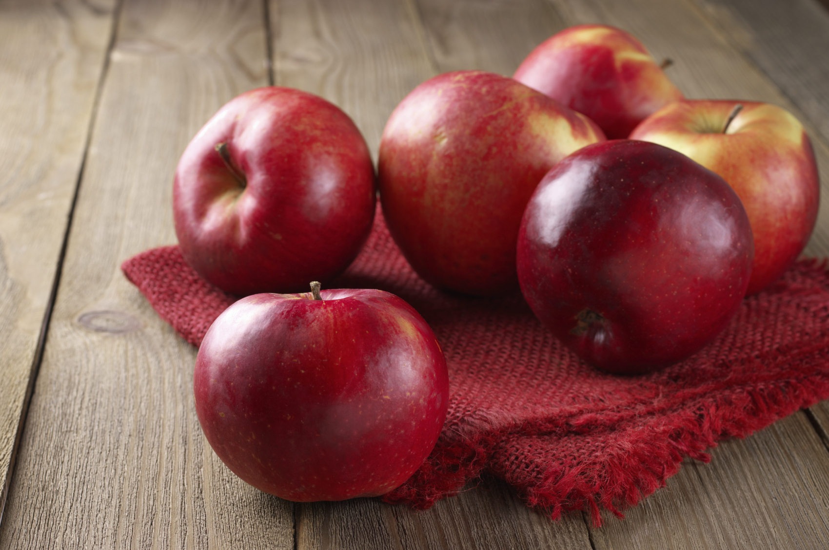 Red Ligol яблоки