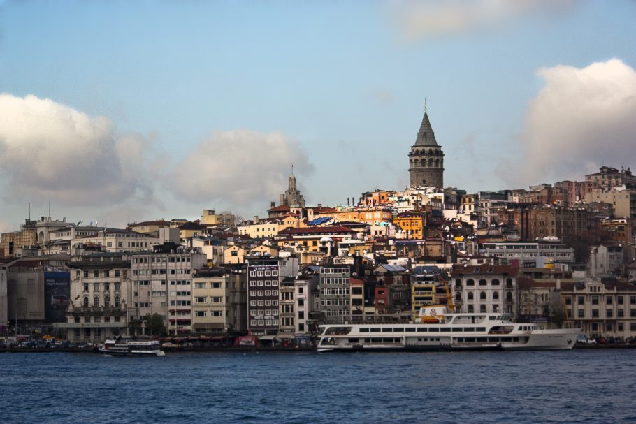 Torre Galata e o bairro Taksim