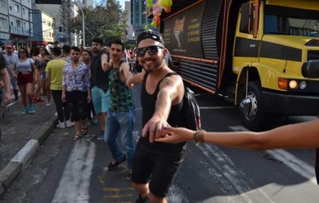 Sem banheiro, ambulância e proteção, participantes se organizaram para sair às ruas de Campinas no último domingo, 26