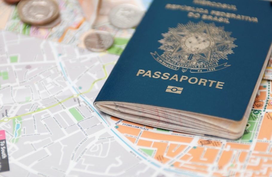 Brasileiros seguem sem precisar de visto para entrar no Reino Unido